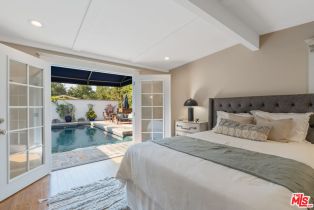 Single Family Residence, 3564 Summerfield dr, Sherman Oaks, CA 91423 - 26