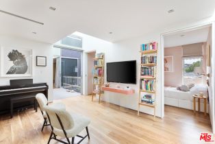 Single Family Residence, 1201 CABRILLO ave, Venice, CA 90291 - 15