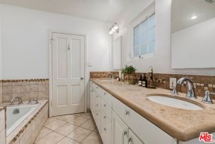 Single Family Residence, 3924 Woodfield dr, Sherman Oaks, CA 91403 - 20