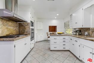 Single Family Residence, 3924 Woodfield dr, Sherman Oaks, CA 91403 - 11