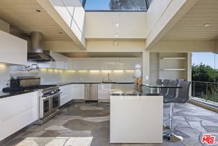 , 624 Cole pl, Beverly Hills, CA 90210 - 9