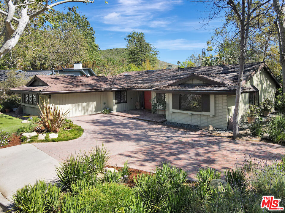 Single Family Residence, 30612 Sicomoro dr, Malibu, CA 90265 - 1