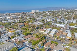 Single Family Residence, 544 Sunset ave, Venice, CA 90291 - 9