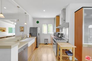 , 9011 Rosewood ave, West Hollywood , CA 90048 - 11