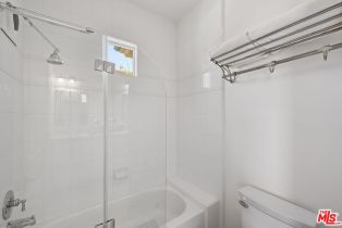 Single Family Residence, 16754 Calle De Catalina, Pacific Palisades, CA 90272 - 31