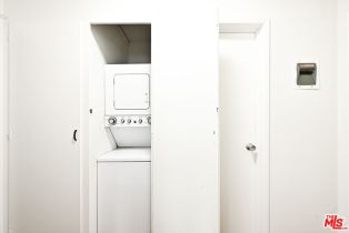 , 1868 10th st, Santa Monica, CA 90404 - 7