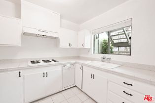 , 1868 10th st, Santa Monica, CA 90404 - 5