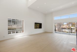 , 10630 Wilkins ave, Westwood, CA 90024 - 3