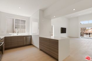 , 10630 Wilkins ave, Westwood, CA 90024 - 6