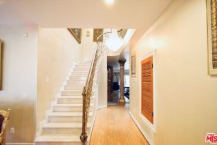 , 921 Georgina ave, Santa Monica, CA 90402 - 5