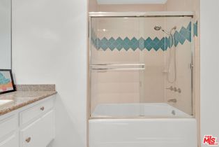 Condominium, 12955 Riverside dr, Sherman Oaks, CA 91423 - 11