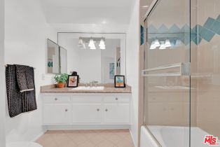 Condominium, 12955 Riverside dr, Sherman Oaks, CA 91423 - 10