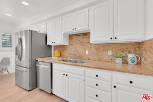 Condominium, 12955 Riverside dr, Sherman Oaks, CA 91423 - 22