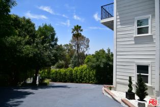 Single Family Residence, 19555 Oxnard st, Tarzana, CA 91356 - 11