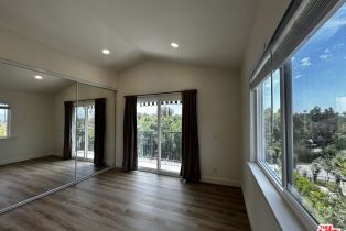 Single Family Residence, 19555 Oxnard st, Tarzana, CA 91356 - 35