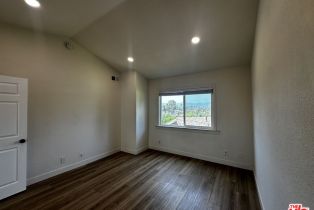 Single Family Residence, 19555 Oxnard st, Tarzana, CA 91356 - 39