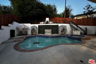 Single Family Residence, 19555 Oxnard st, Tarzana, CA 91356 - 54