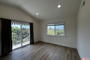 Single Family Residence, 19555 Oxnard st, Tarzana, CA 91356 - 34