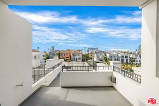 Single Family Residence, 5201 Via Donte, Venice, CA 90292 - 37