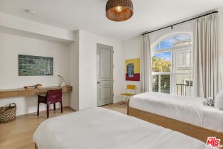 Single Family Residence, 5201 Via Donte, Venice, CA 90292 - 20