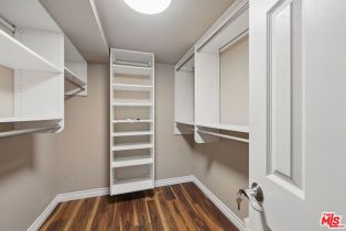 Condominium, 18611 Collins st, Tarzana, CA 91356 - 8