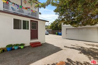 Residential Income, 2302 32nd st, Santa Monica, CA 90405 - 8