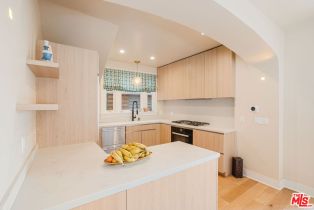 , 34 Park ave, Venice, CA 90291 - 3