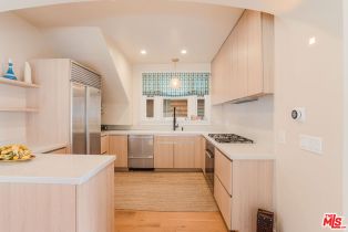 , 34 Park ave, Venice, CA 90291 - 4