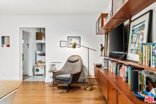 Residential Income, 608 Woodlawn ave, Venice, CA 90291 - 7