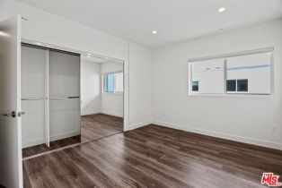 , 1830 Selby, Westwood, CA 90025 - 10