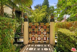 , 1218 La Cienega blvd, West Hollywood , CA 90069 - 7