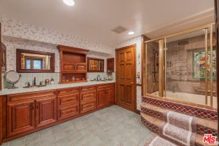 Single Family Residence, 1242 Angelo dr, Beverly Hills, CA 90210 - 25