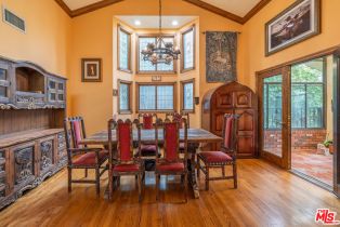 Single Family Residence, 1242 Angelo dr, Beverly Hills, CA 90210 - 8