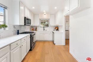 Single Family Residence, 22021 Celes st, Woodland Hills, CA 91364 - 11