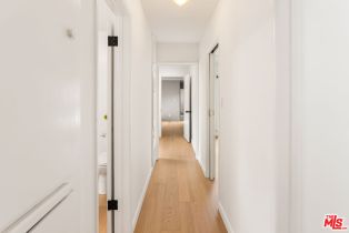 Single Family Residence, 22021 Celes st, Woodland Hills, CA 91364 - 31