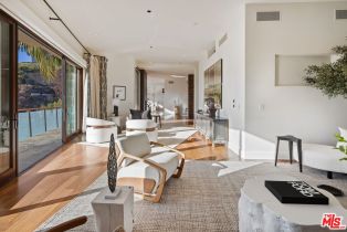 Single Family Residence, 1535 Umeo rd, Pacific Palisades, CA 90272 - 5