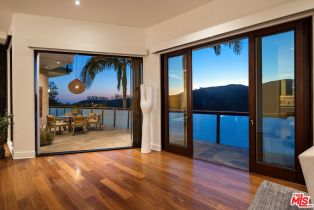 Single Family Residence, 1535 Umeo rd, Pacific Palisades, CA 90272 - 31