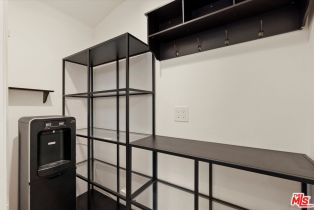 , 5444 Cromer pl, Woodland Hills, CA 91367 - 9