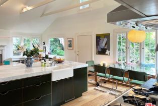 , 260 Entrada dr, Santa Monica, CA 90402 - 4