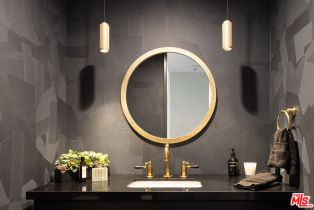 Condominium, 211 Spalding dr, Beverly Hills, CA 90212 - 14