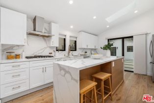 Single Family Residence, 22126 De La Osa st, Woodland Hills, CA 91364 - 23