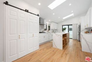 Single Family Residence, 22126 De La Osa st, Woodland Hills, CA 91364 - 19