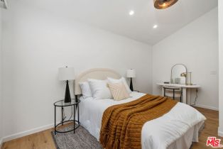 Single Family Residence, 22126 De La Osa st, Woodland Hills, CA 91364 - 43