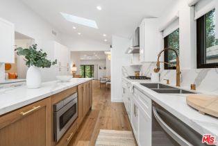 Single Family Residence, 22126 De La Osa st, Woodland Hills, CA 91364 - 25