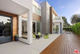 Single Family Residence, 1410 Georgina ave, Santa Monica, CA 90402 - 3