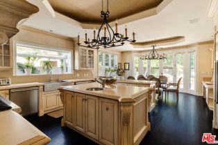 Single Family Residence, 1202 San Vicente blvd, Santa Monica, CA 90402 - 14