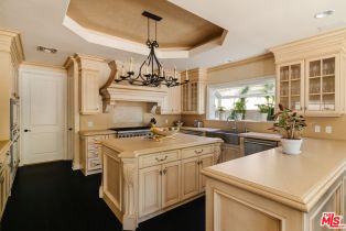 Single Family Residence, 1202 San Vicente blvd, Santa Monica, CA 90402 - 15