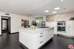 Single Family Residence, 8616 Sherwood dr, West Hollywood , CA 90069 - 5