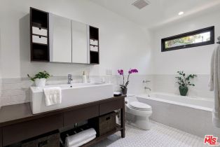 Single Family Residence, 8616 Sherwood dr, West Hollywood , CA 90069 - 12