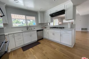 Single Family Residence, 12158 Bambi pl, Granada Hills, CA 91344 - 29